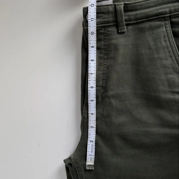 Everlane Straight Leg Jeans in a great neutral Green Women’s Size 8 - Picture 7 of 8
